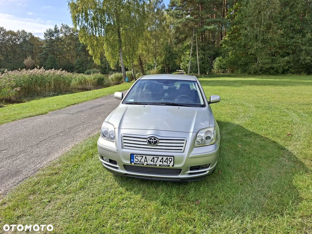 Toyota Avensis 1.8 VVT-i Sol - 8
