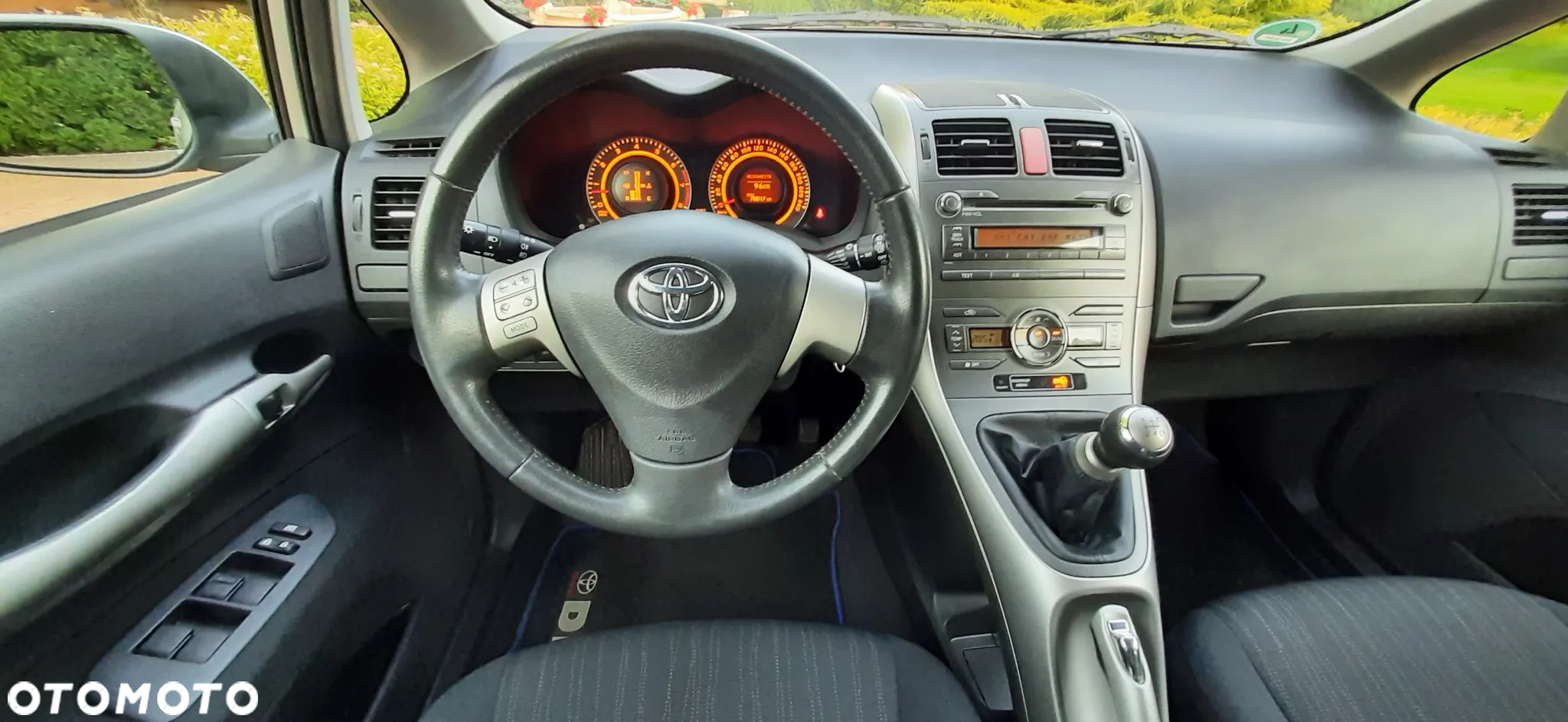 Toyota Auris - 21