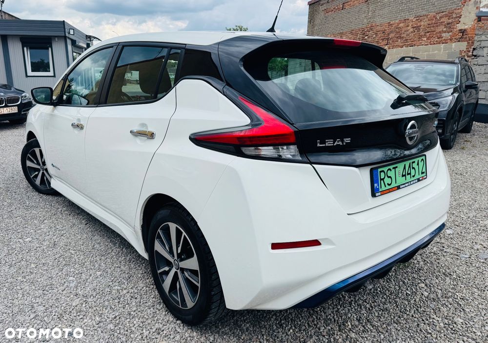 Nissan Leaf 40 kWh N-Connecta - 2