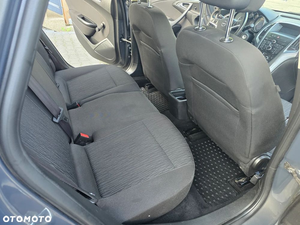 Opel Astra 1.4 T Enjoy - 12