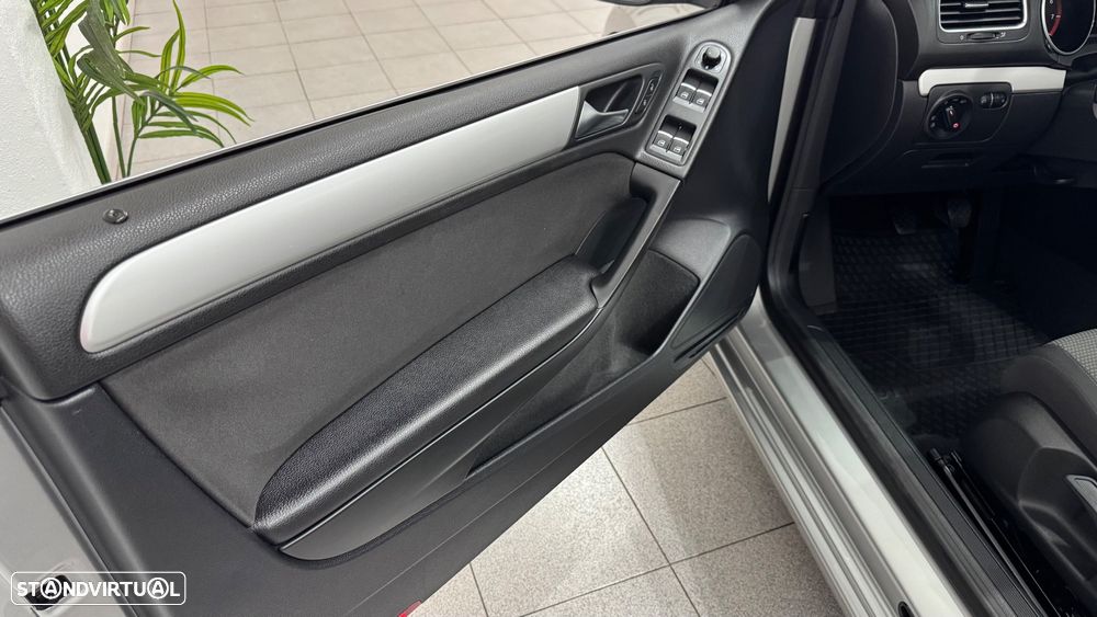 VW Golf Cabriolet 1.2 TSI BlueMotion - 25