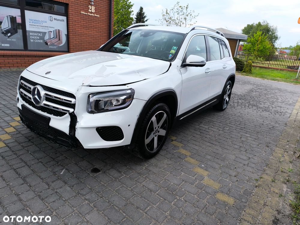 Mercedes-Benz GLB - 8
