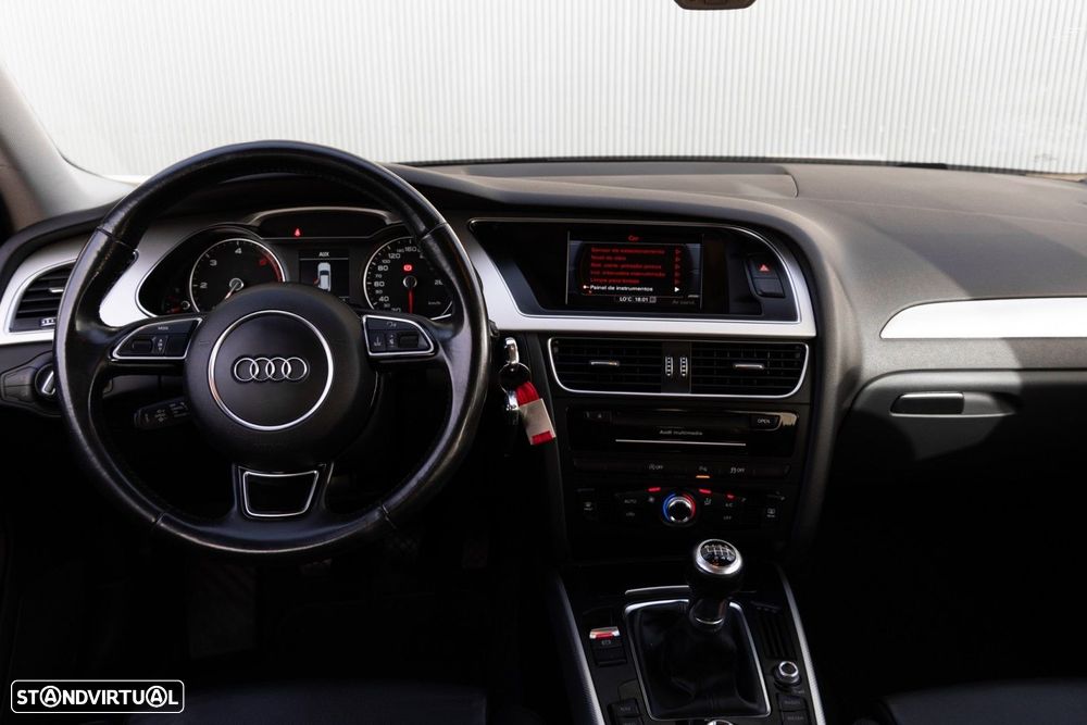 Audi A4 Avant 2.0 TDI Business Line S-line - 11