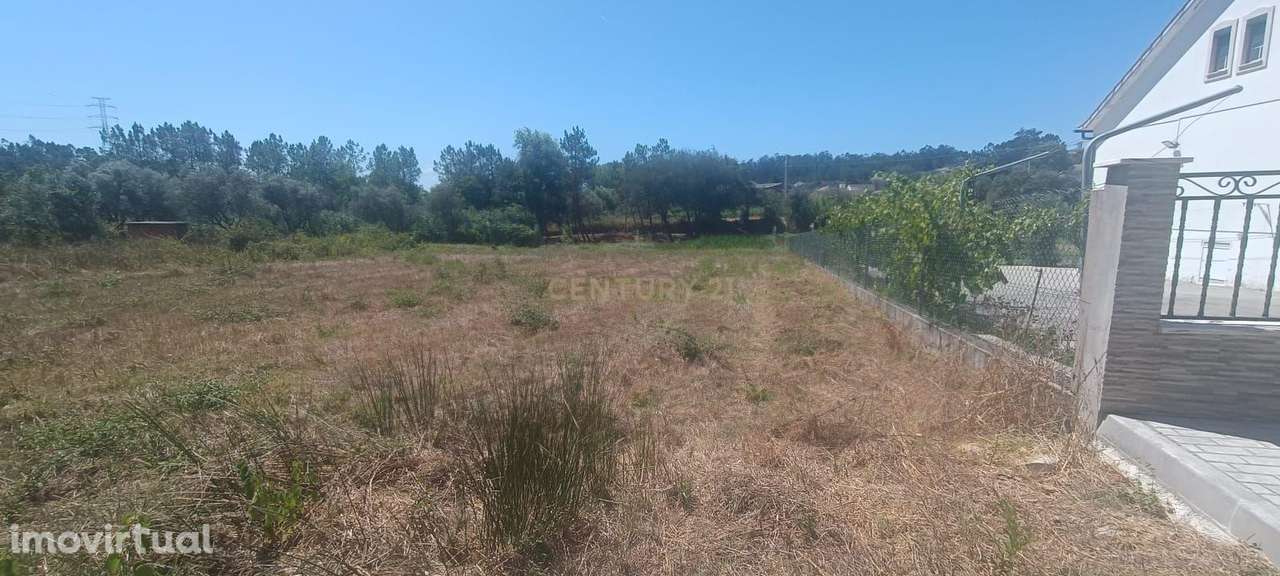 Terreno rústico com 2.970 m², situado numa zona calma e rodeada de nat - Grande imagem: 3/5