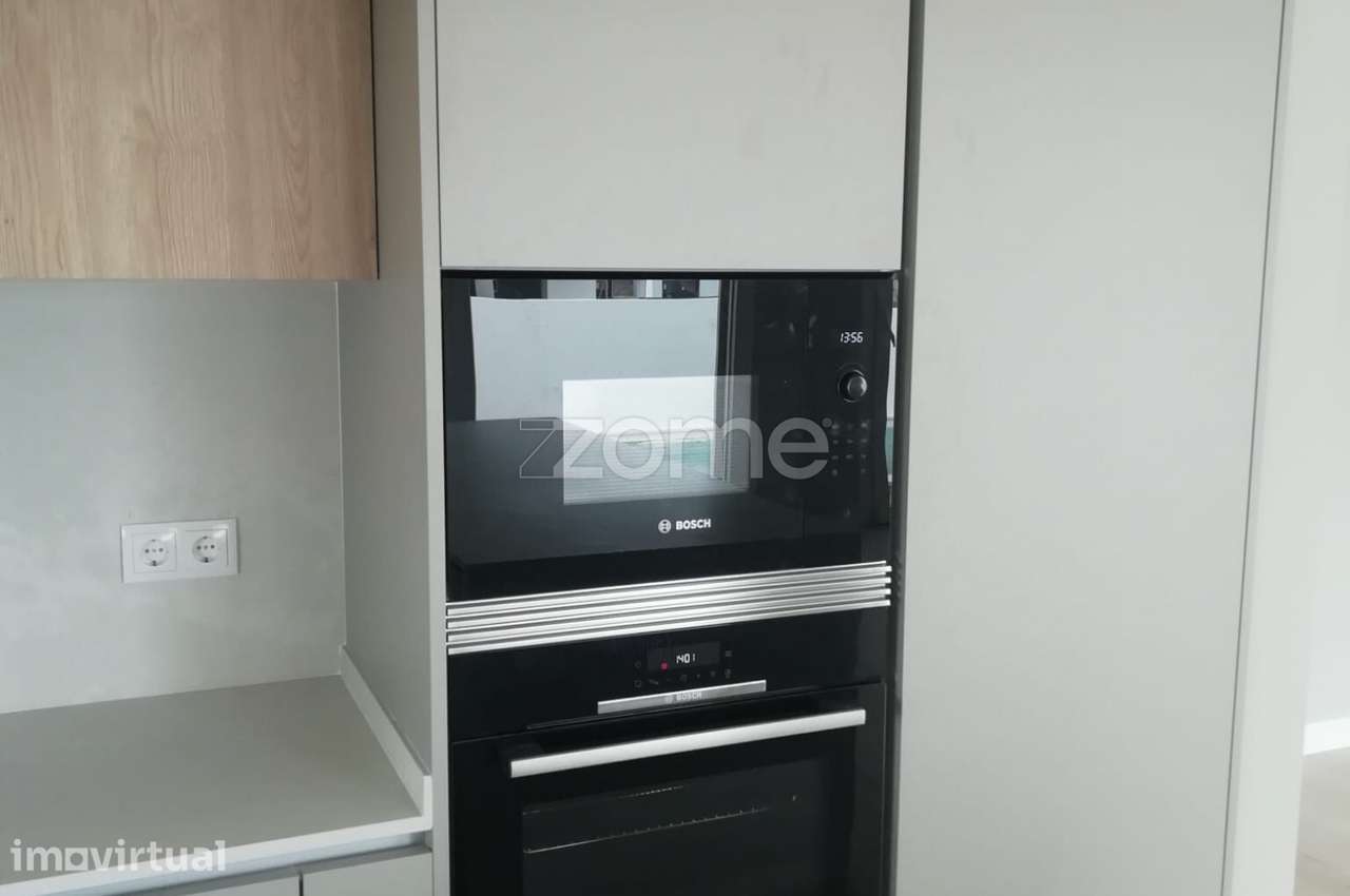 MORADIA ISOLADA TERREA T3 COM PISCINA, EM AZEITÃO - Grande imagem: 5/22
