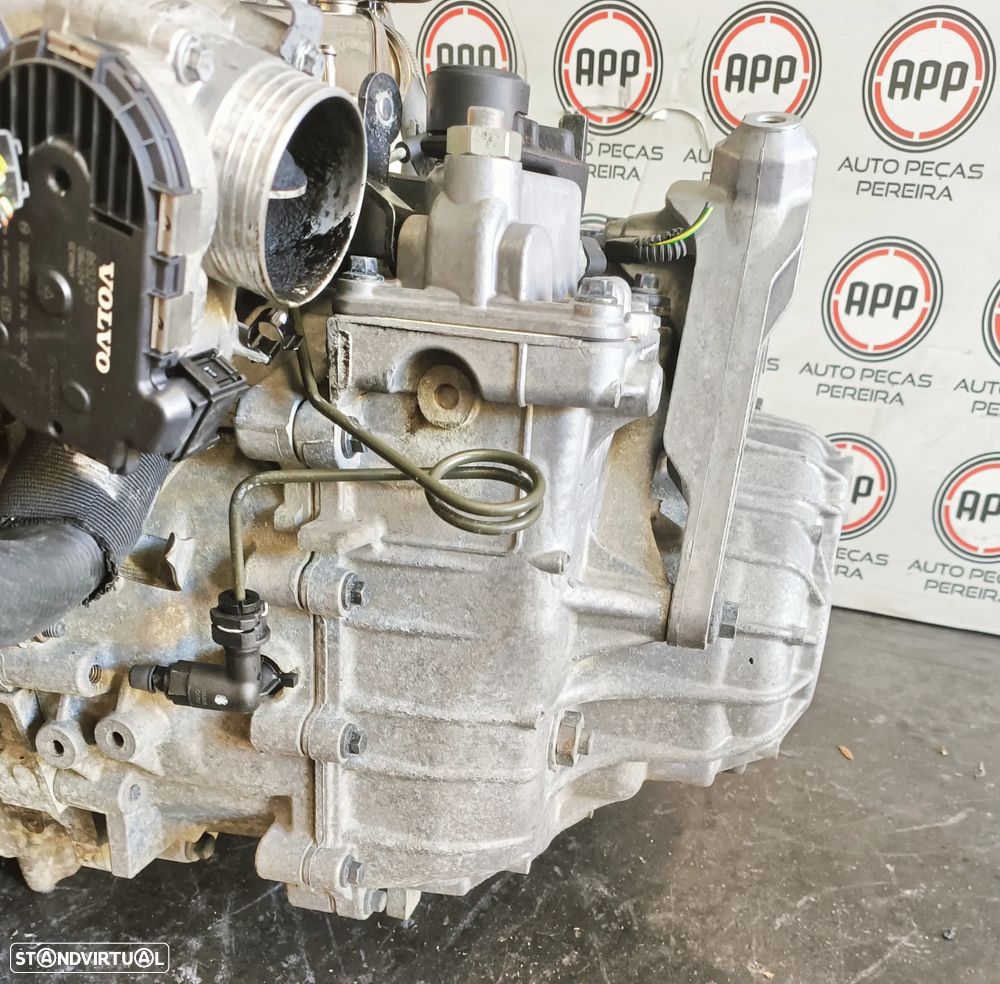 Caixa de 6 velocidades Volvo C70, C30, V50, S40, 2.4 D5, referência 766R 7002 AA