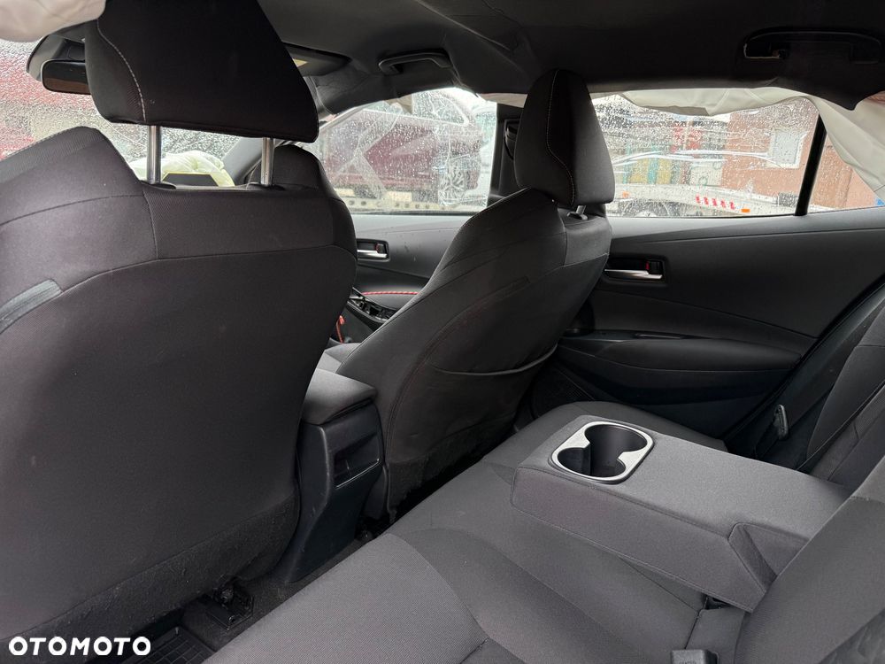 Toyota Corolla 1.8 Hybrid Comfort - 12