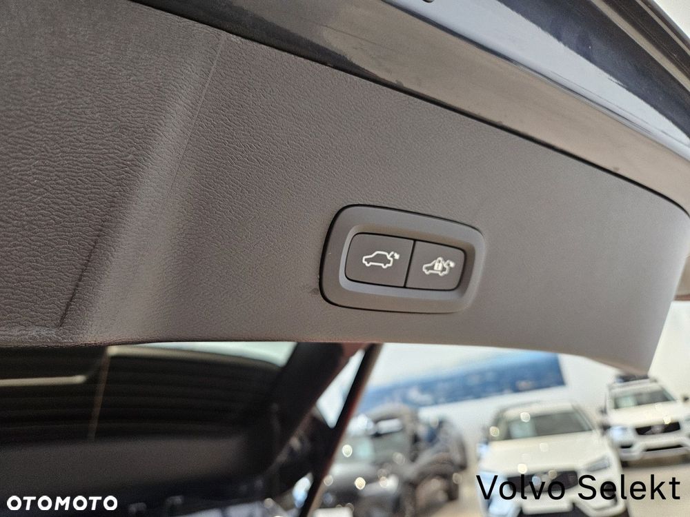 Volvo XC 40 - 31