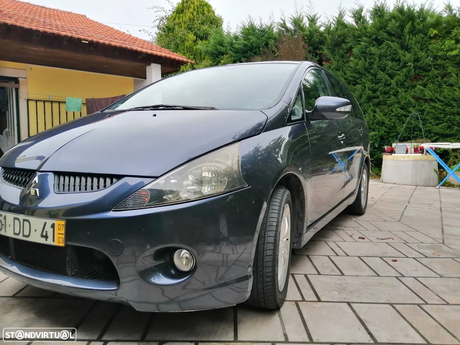 Mitsubishi Grandis 2.0 DI-D Inform - 1