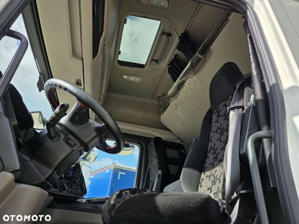 Scania R450A4x2NA 4 Poduszki - 23
