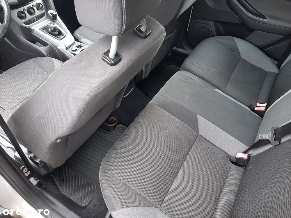 Ford Focus 1.6 TDCi Edition - 8