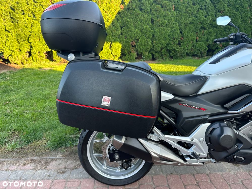 Honda NC - 17
