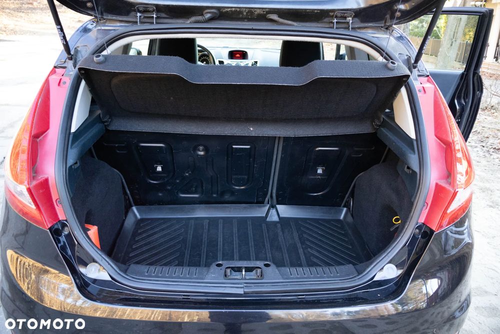 Ford Fiesta 1.6 Sport - 11