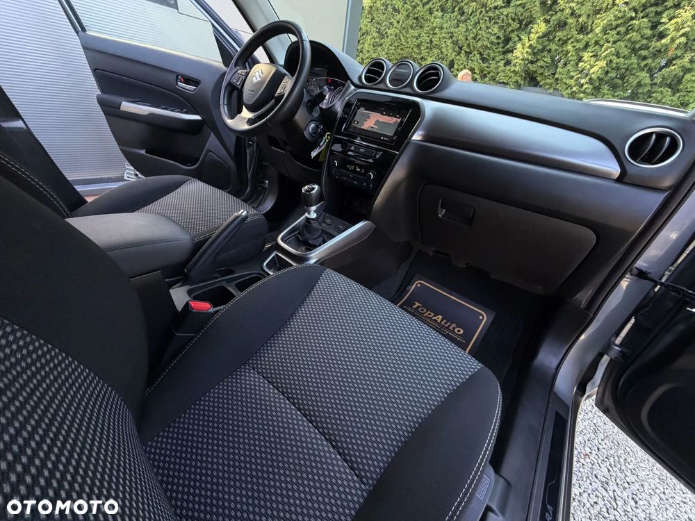 Suzuki Vitara 1.4 Boosterjet Hybrid Club - 15