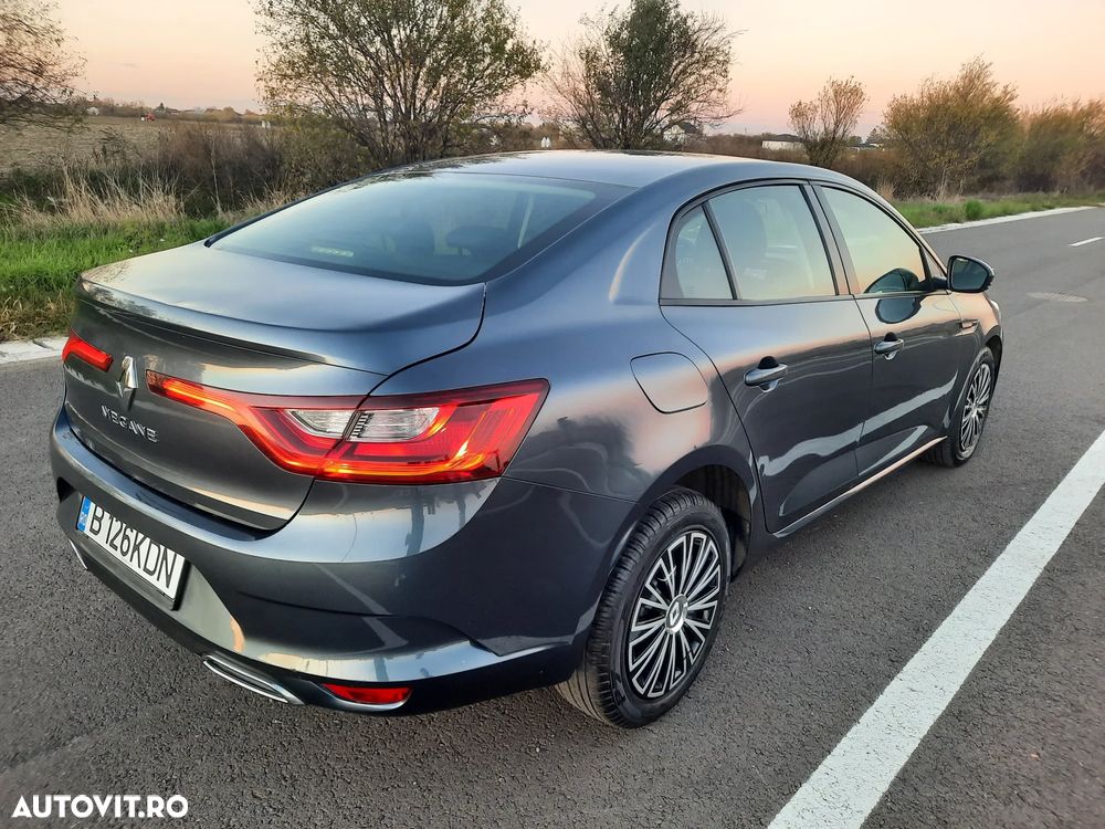 Renault Megane TCe 114 GPF Zen - 6