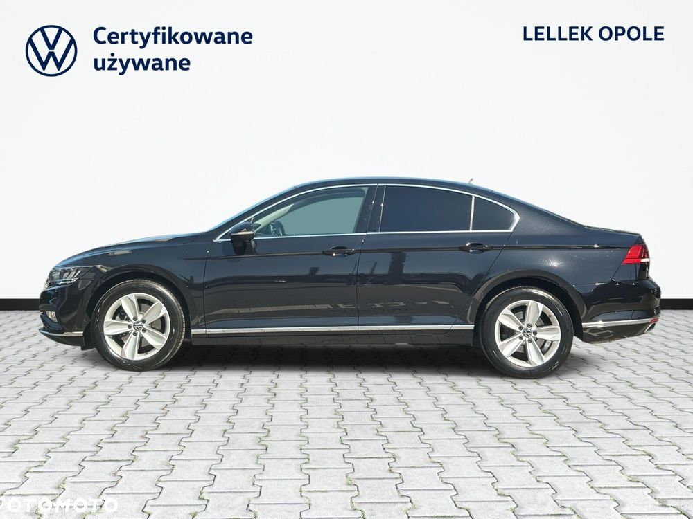 Volkswagen Passat - 10