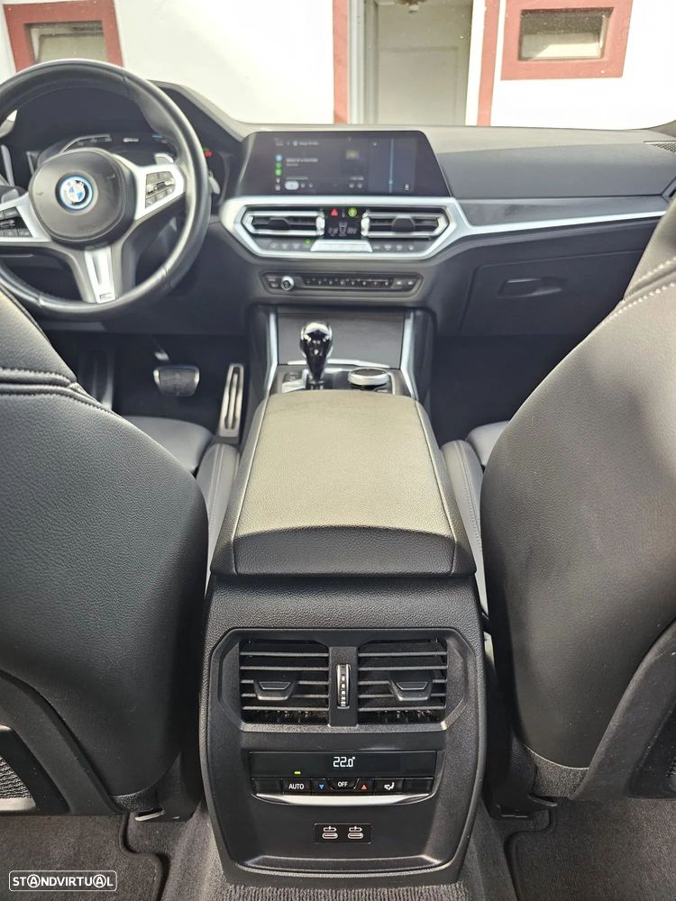 BMW 320 e Aut. M Sport - 9