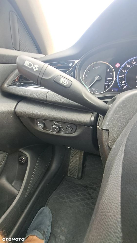 Opel Insignia - 15