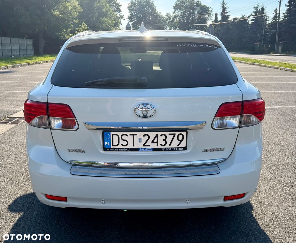 Toyota Avensis 2.0 Prestige NAVI - 5