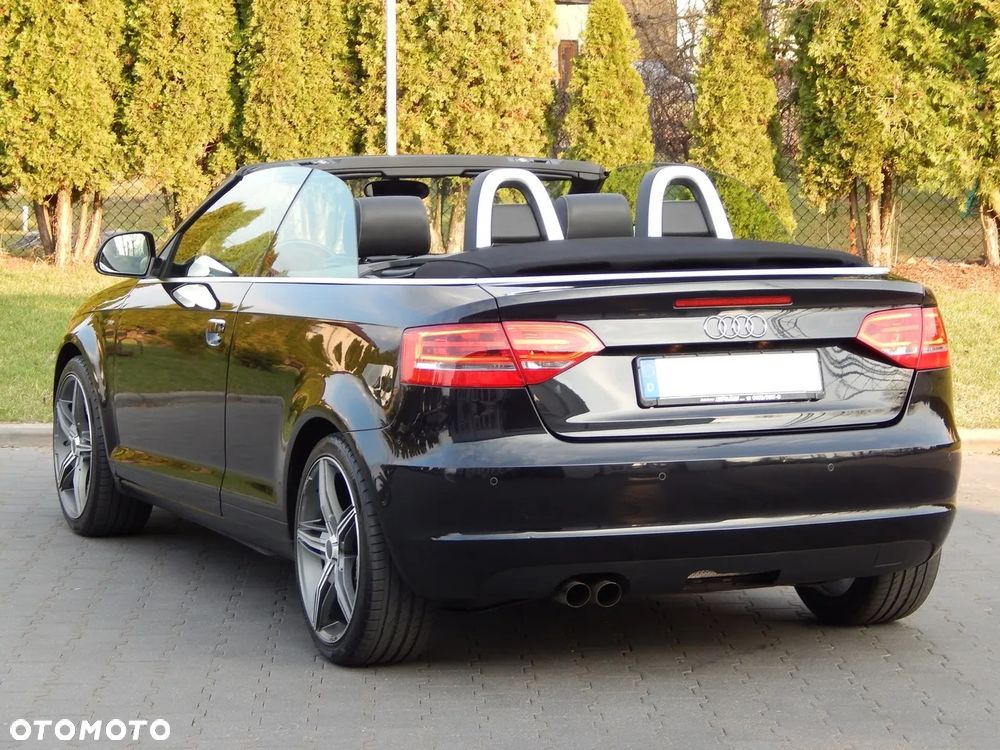 Audi A3 Cabrio 2.0 TDI DPF S tronic S Line Sportpaket - 4