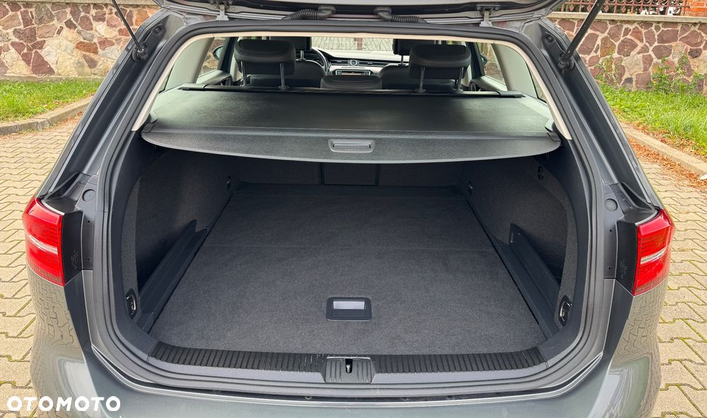 Volkswagen Passat 2.0 TDI BMT 4Mot Highline DSG - 28