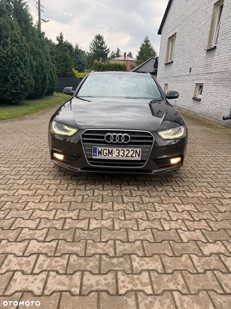 Audi A4 Avant - 16