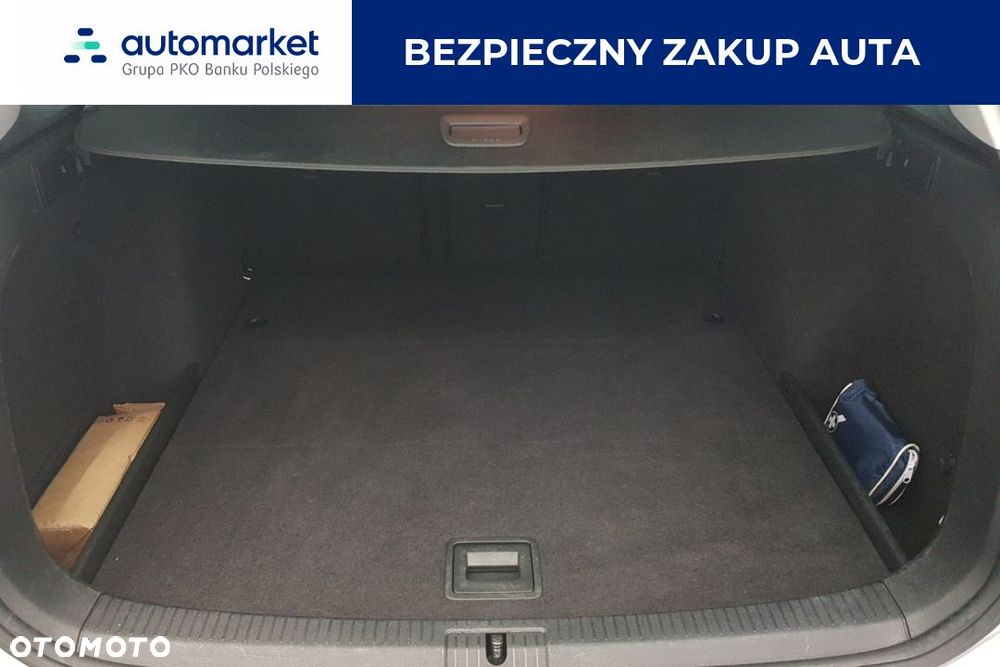 Volkswagen Golf 1.6 TDI BMT Comfortline - 12
