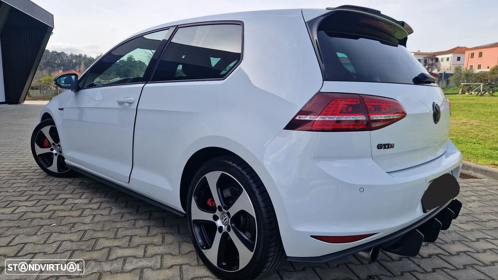 VW Golf GTI Performance BlueMotion DSG - 16