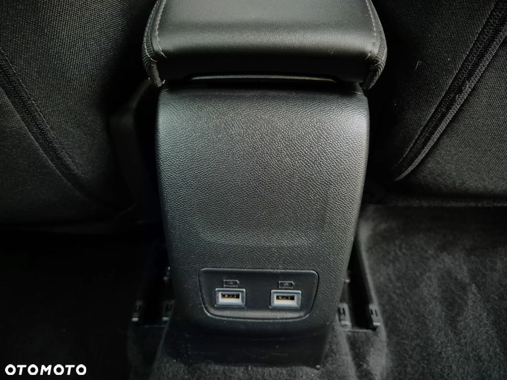 Peugeot 2008 BlueHDi 130 Allure S&S EAT8 - 37