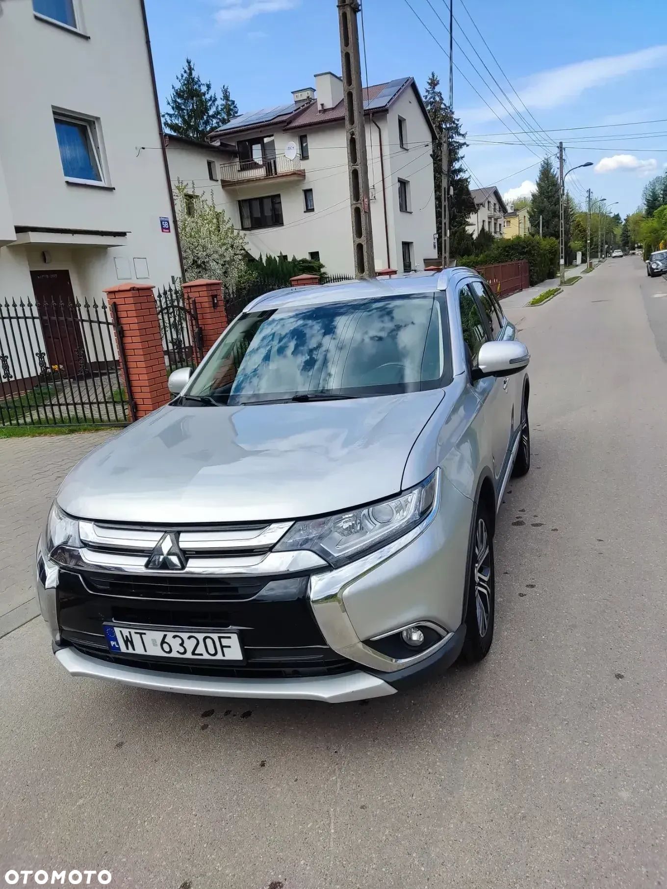 Mitsubishi Outlander 2.0 Intense 4WD CVT - 1