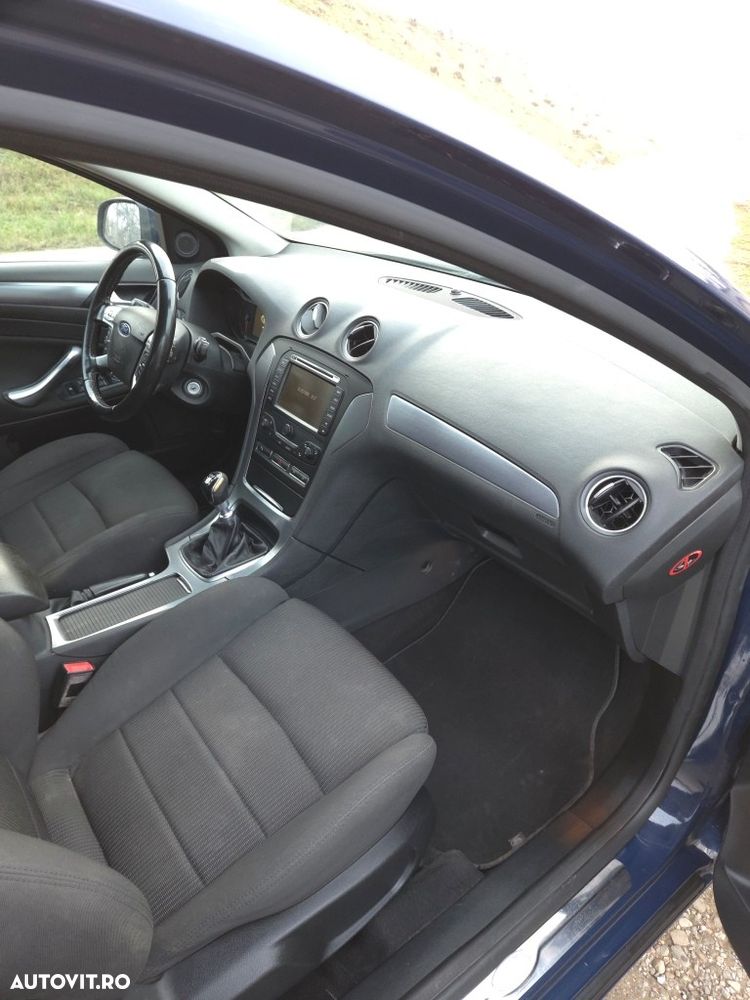 Ford Mondeo 2.0 TDCi Trend - 11