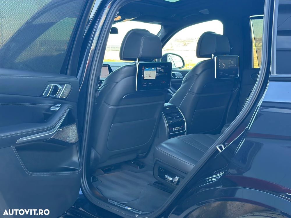 BMW X7 xDrive40d MHEV - 24