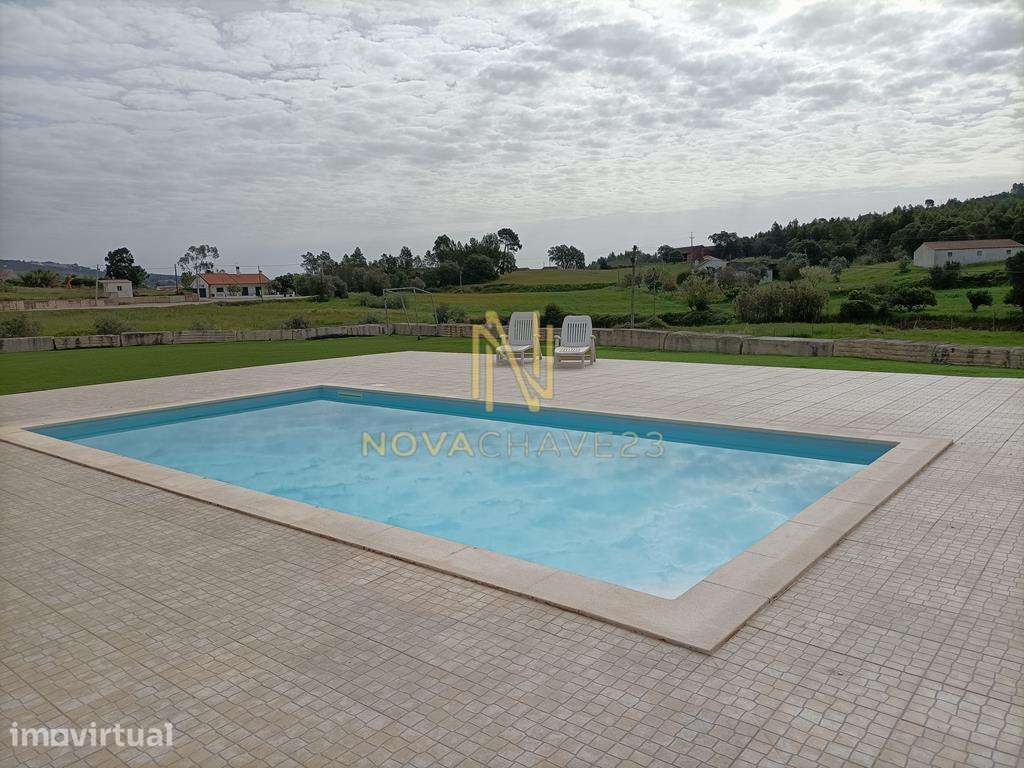 Moradia T6 - Alcanede, Santarém com licença para ALOJAMENTO LOCAL - Grande imagem: 3/39