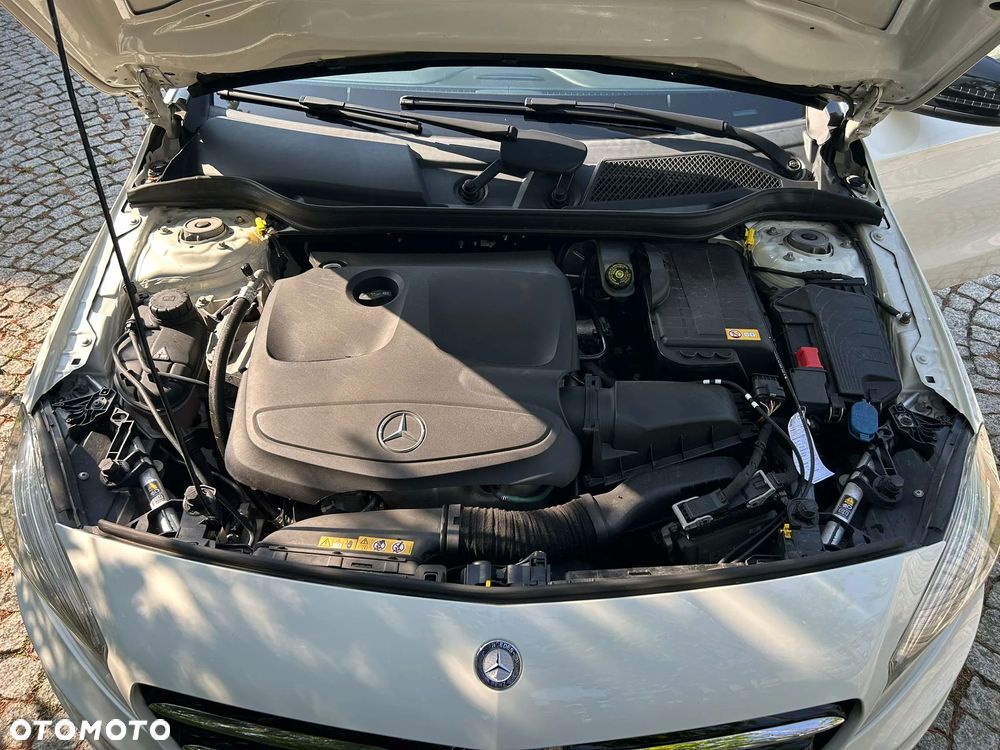 Mercedes-Benz Klasa A 180 AMG Line - 11