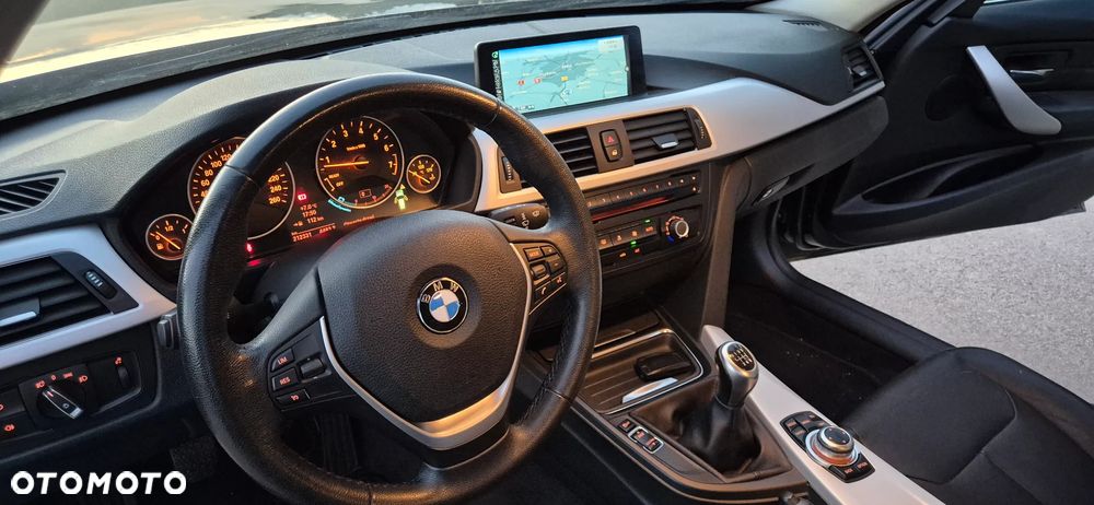 BMW Seria 3 - 18