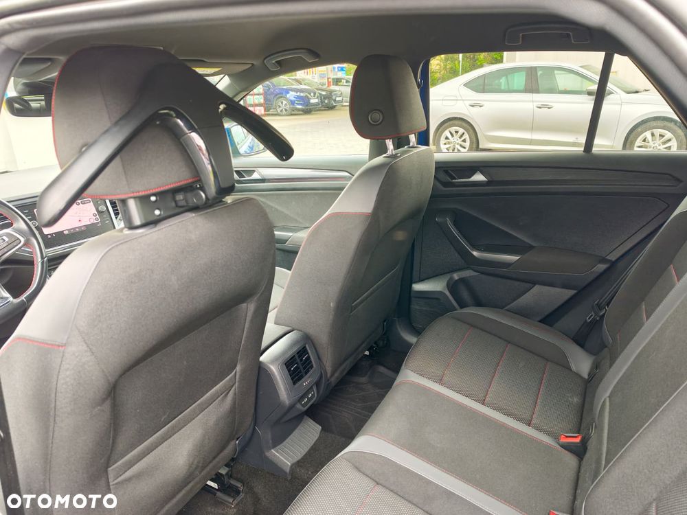 Volkswagen T-Roc 1.5 TSI ACT Premium DSG - 11