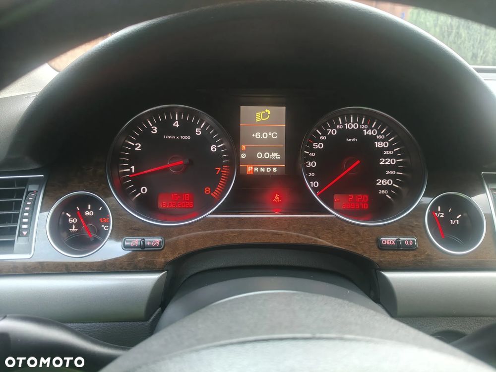 Audi A8 - 23
