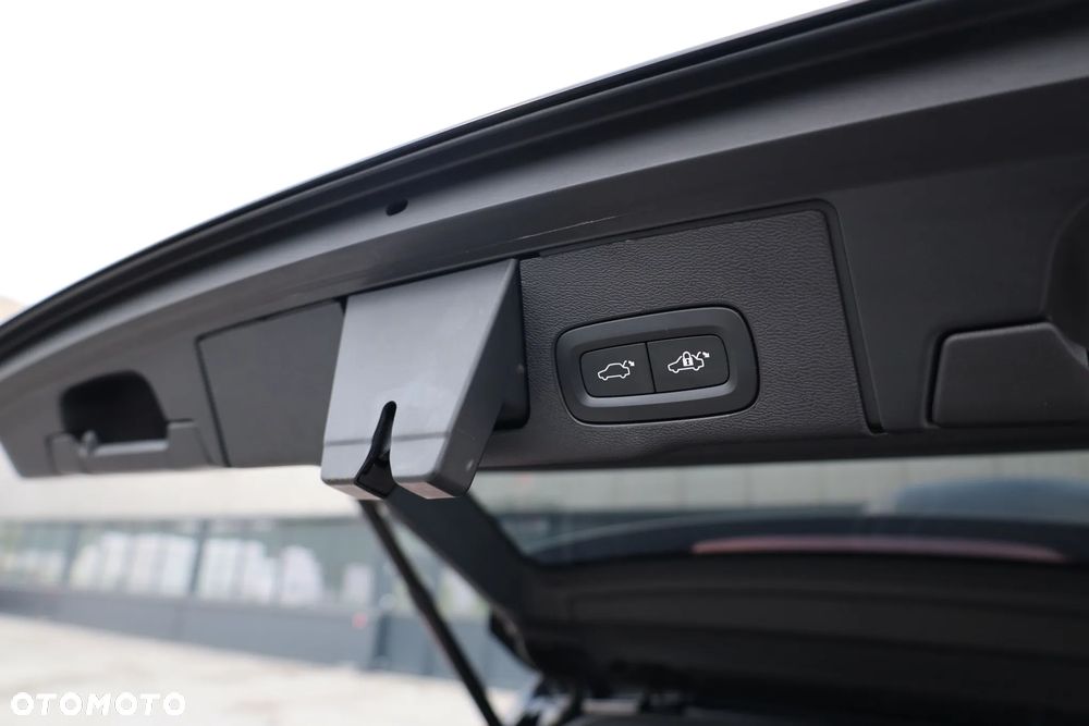 Volvo XC 60 T8 AWD Polestar Engineered - 41