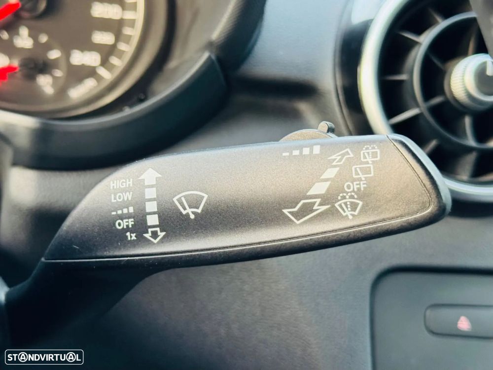 Audi A1 1.6 TDI S-line - 25