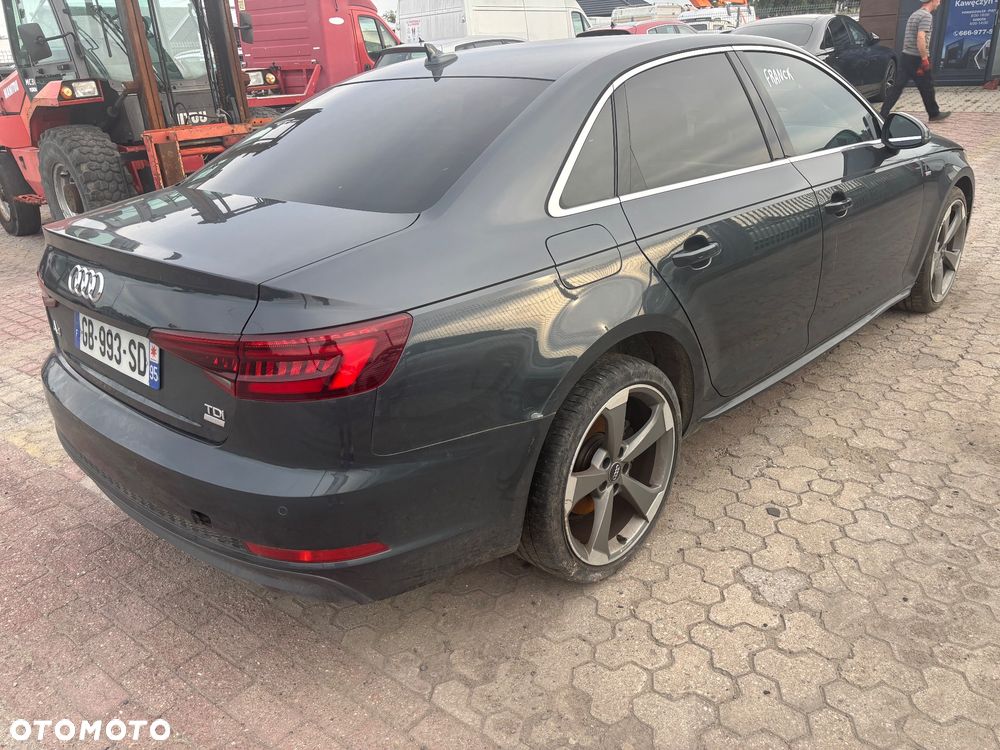 Audi A4 Limousine 2.0 TDI DPF clean diesel multitronic S line Sportpaket - 1