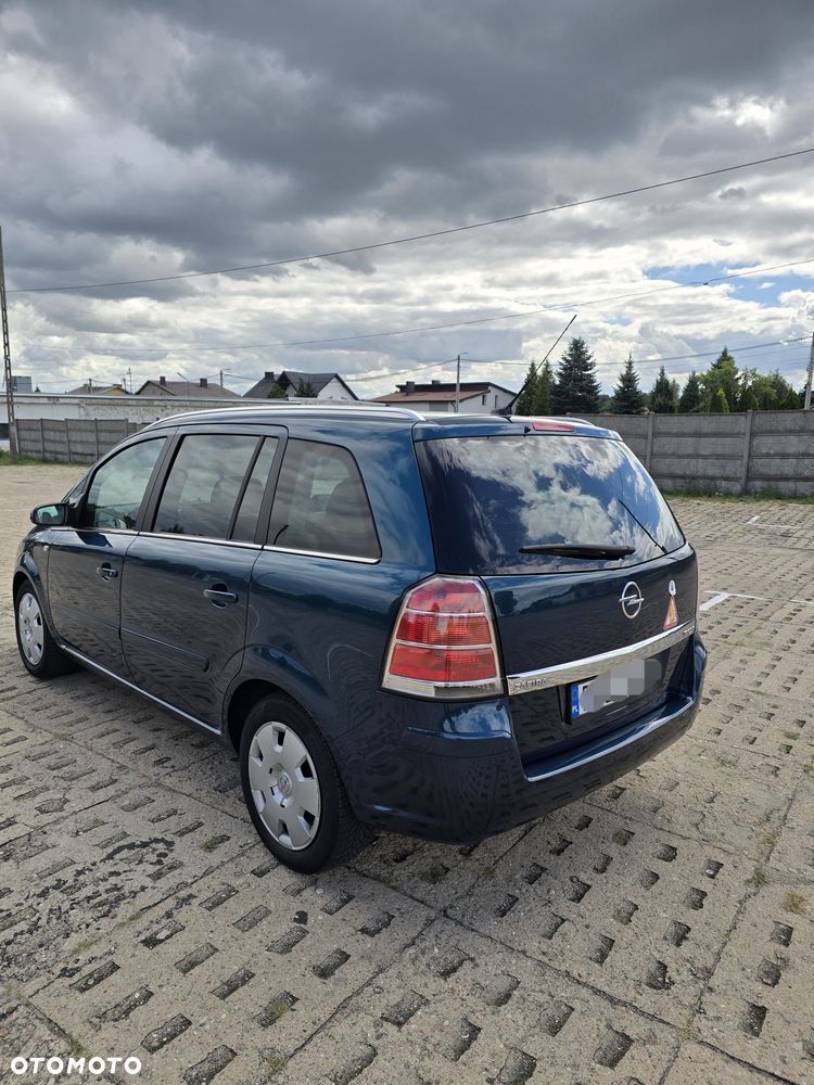 Opel Zafira - 4