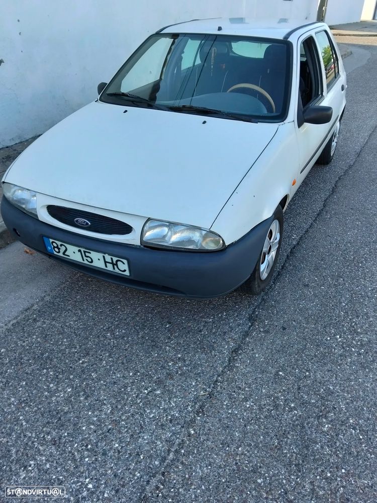 Ford Fiesta 1.8 D Studio - 4