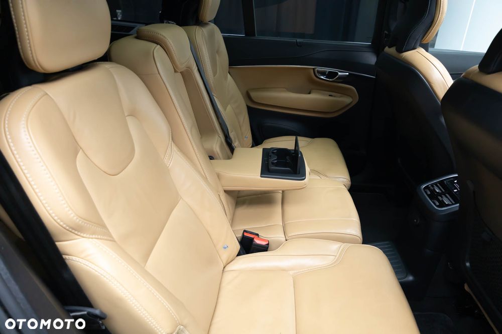 Volvo XC 90 T8 AWD Recharge Ultimate Bright - 35