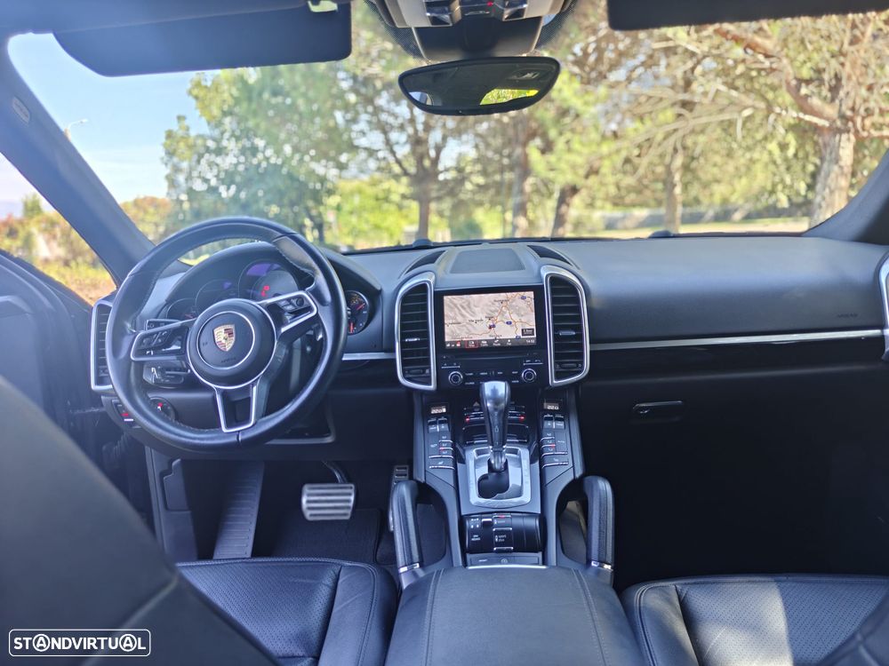 Porsche Cayenne S Tiptronic S - 24