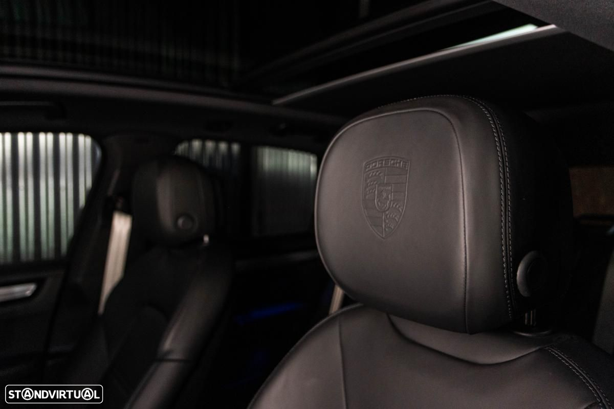Porsche Cayenne E-Hybrid Tiptronic S Platinum Edition - 40