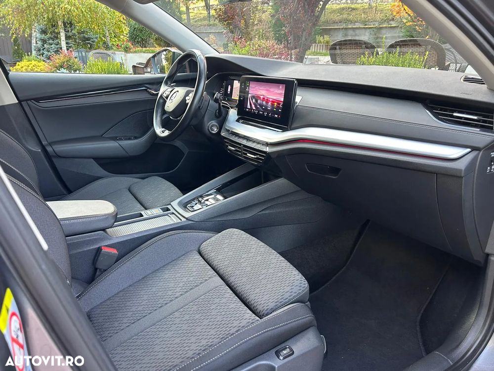 Skoda Octavia Combi 2.0 TDI DSG Clever - 4