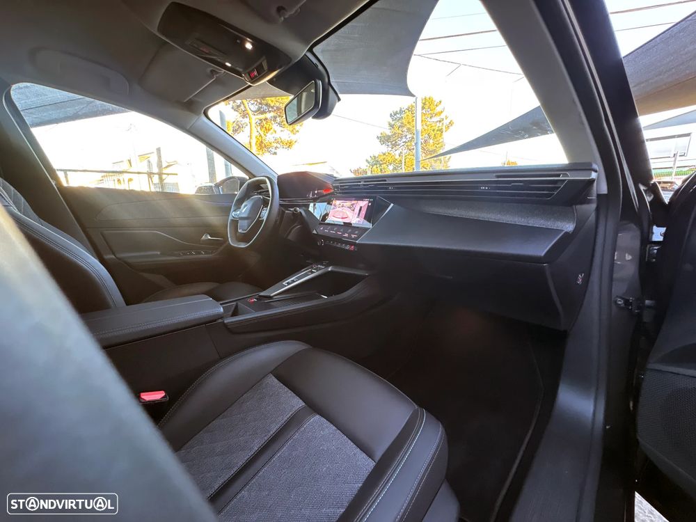 Peugeot 408 1.2 PureTech Allure Pack EAT8 - 44