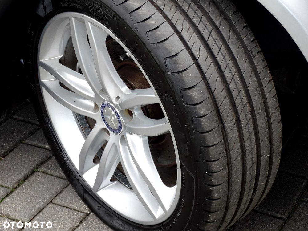Mercedes-Benz Klasa C 250 (BlueEFFICIENCY) 7G-TRONIC - 23