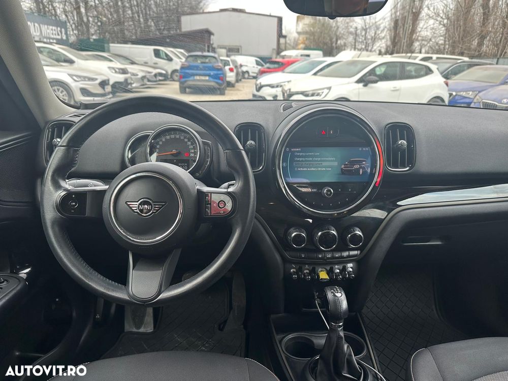 Mini Countryman Cooper S E ALL4 AT - 27