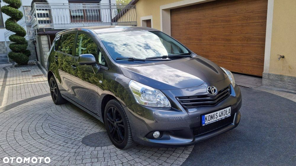 Toyota Verso - 8